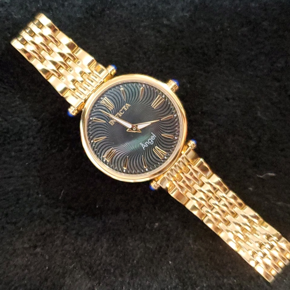 Beautiful Invicta woman watch Angel .